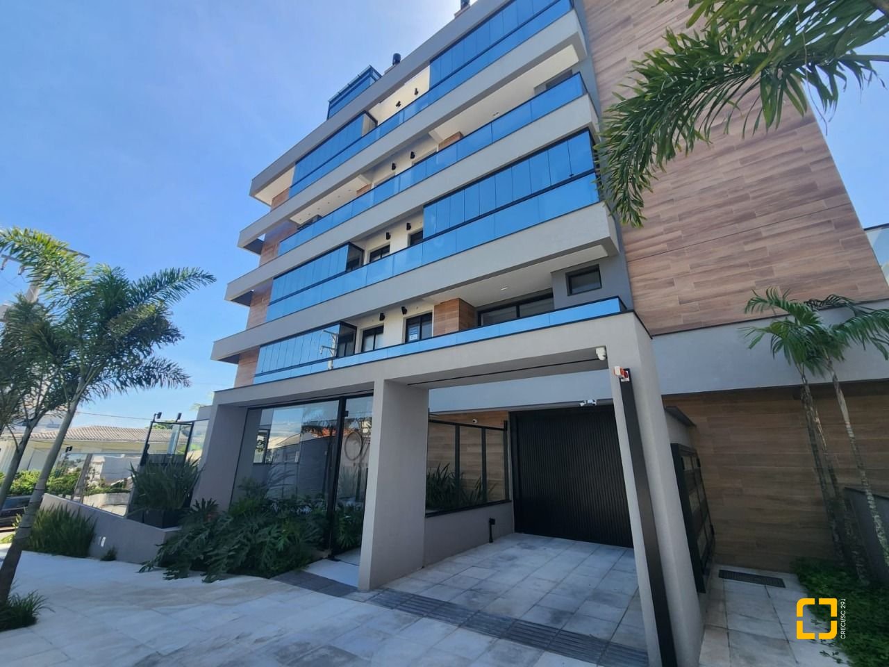 Apartamento com 100m², 4 quartos (sendo 2 suítes), 1 garagem, no bairro Coqueiros em Florianópolis