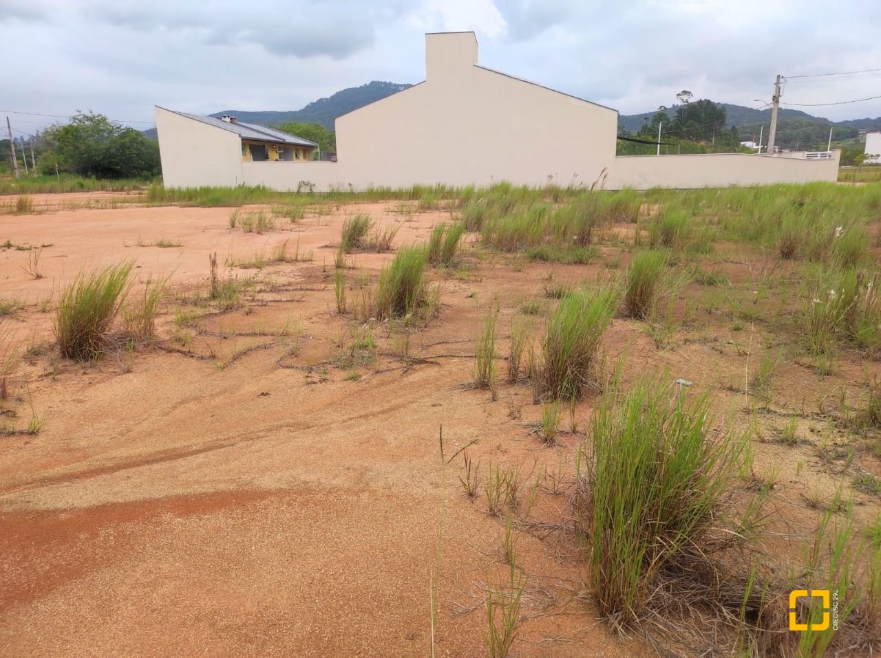 Terreno com 375m², no bairro Areias de Baixo em Governador Celso Ramos