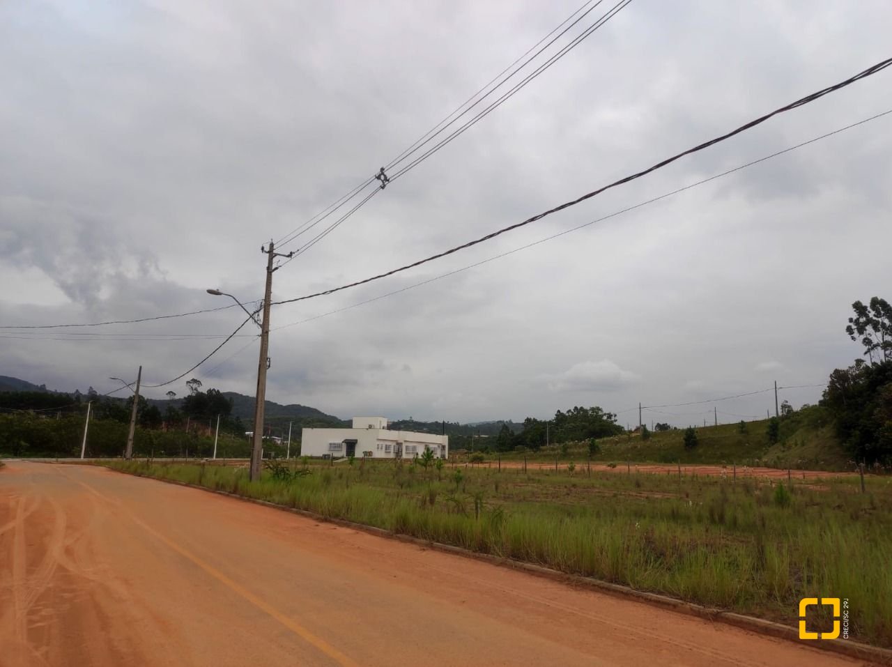 Terreno com 375m², no bairro Areias de Baixo em Governador Celso Ramos