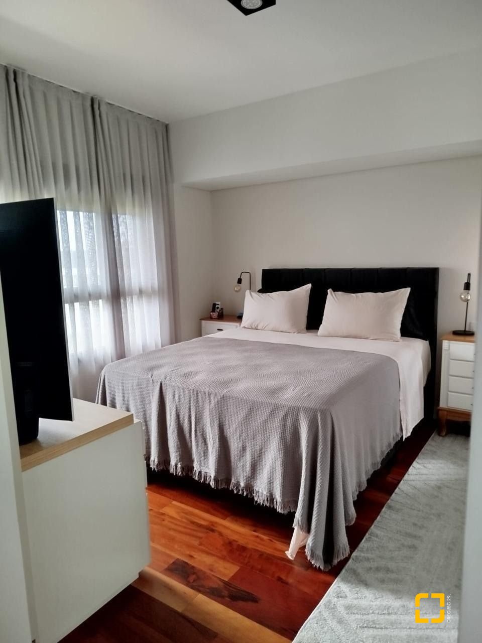 Casa com 180m², 4 quartos (sendo 1 suíte), 2 garagens, no bairro Rio Tavares em Florianópolis
