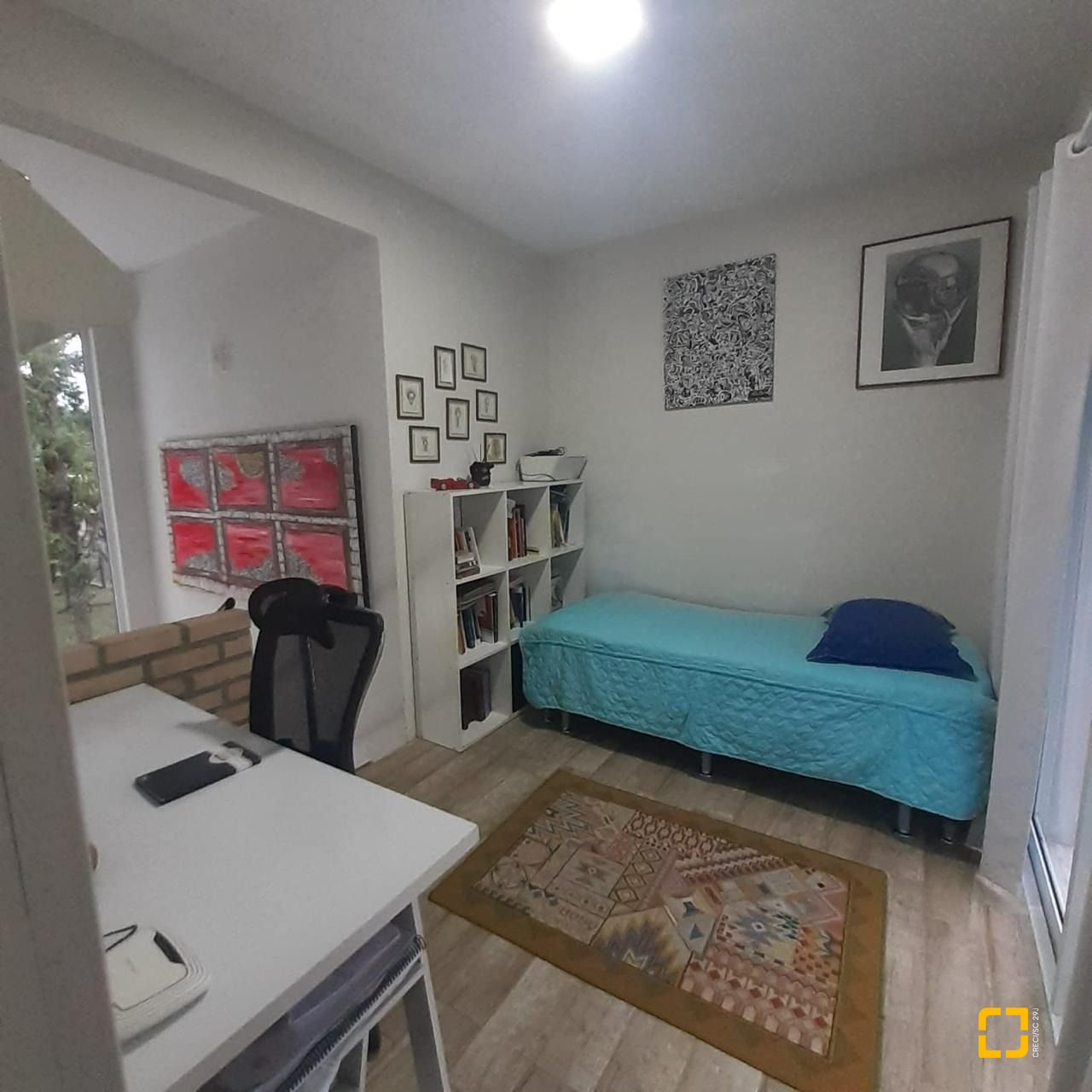 Casa com 190m², 4 quartos (sendo 2 suítes), 2 garagens, no bairro Ponta das Canas em Florianópolis