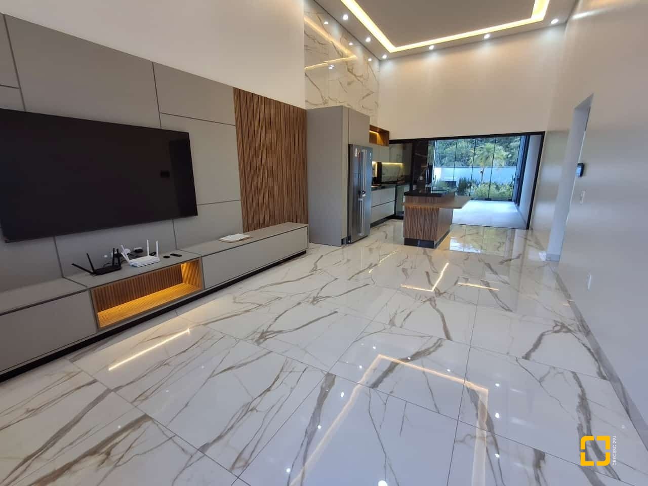 Casa com 112m², 3 quartos (sendo 1 suíte), 2 garagens, no bairro Potecas em São José