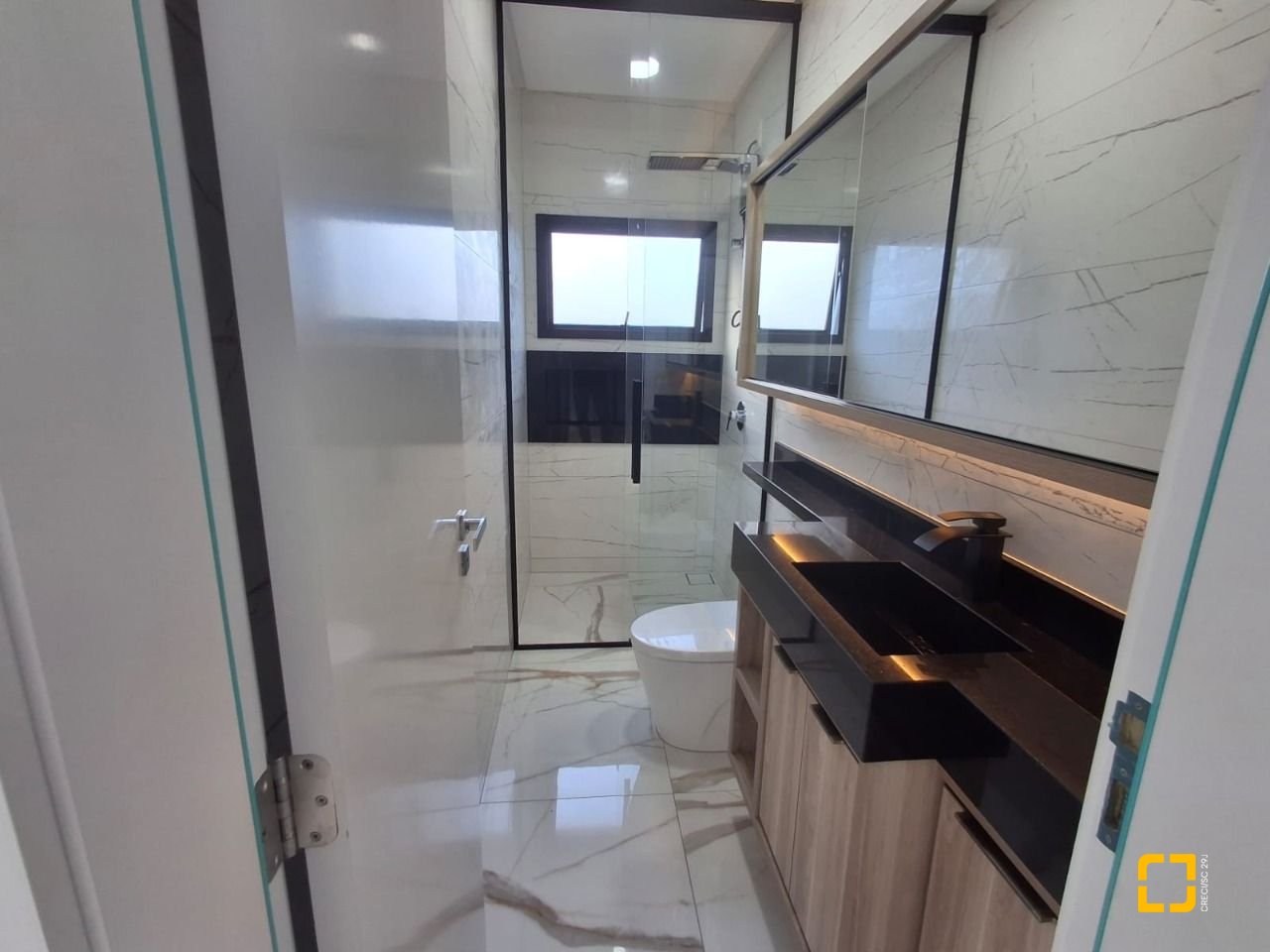Casa com 112m², 3 quartos (sendo 1 suíte), 2 garagens, no bairro Potecas em São José