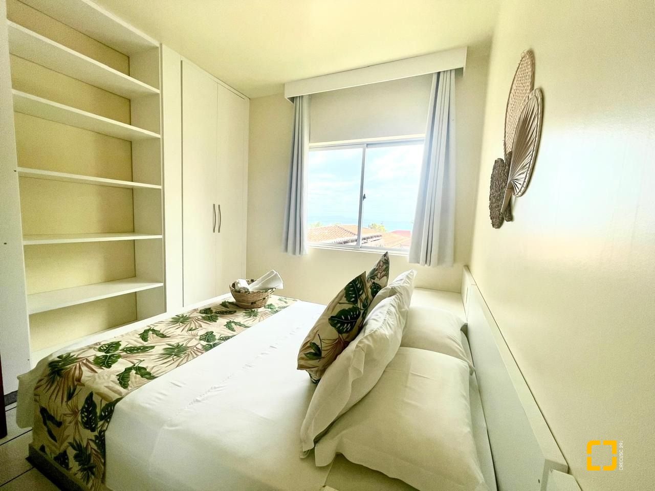 Hotel com 1084m², 42 quartos (sendo 21 suítes), 18 garagens, no bairro Canasvieiras em Florianópolis