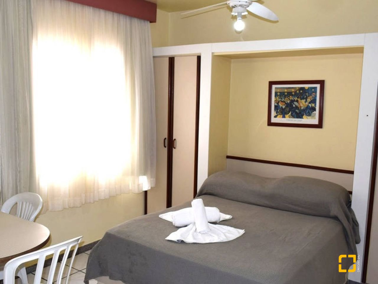 Hotel com 1084m², 42 quartos (sendo 21 suítes), 18 garagens, no bairro Canasvieiras em Florianópolis