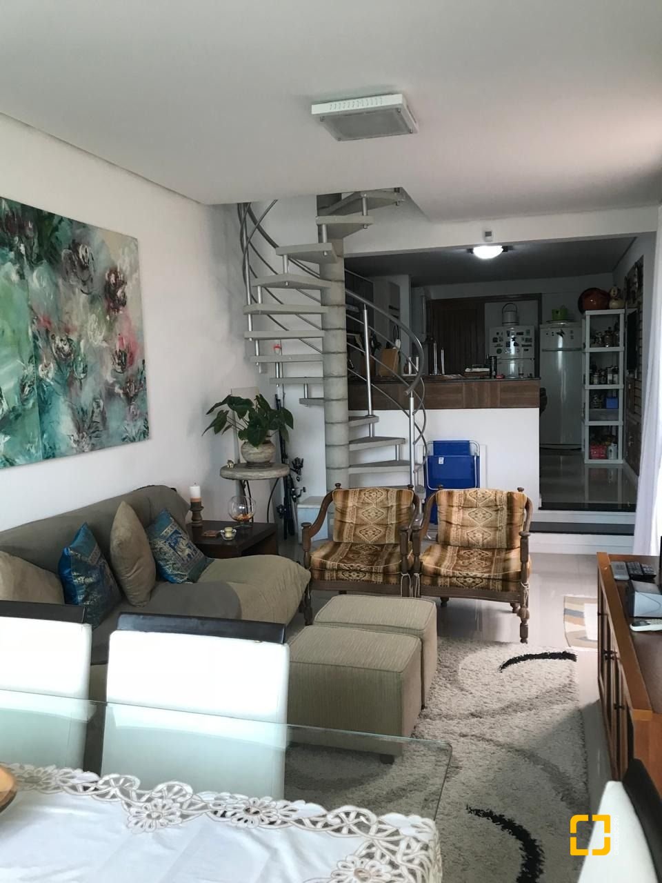 Apartamento com 490m², 6 quartos (sendo 1 suíte), 4 garagens, no bairro Campeche em Florianópolis