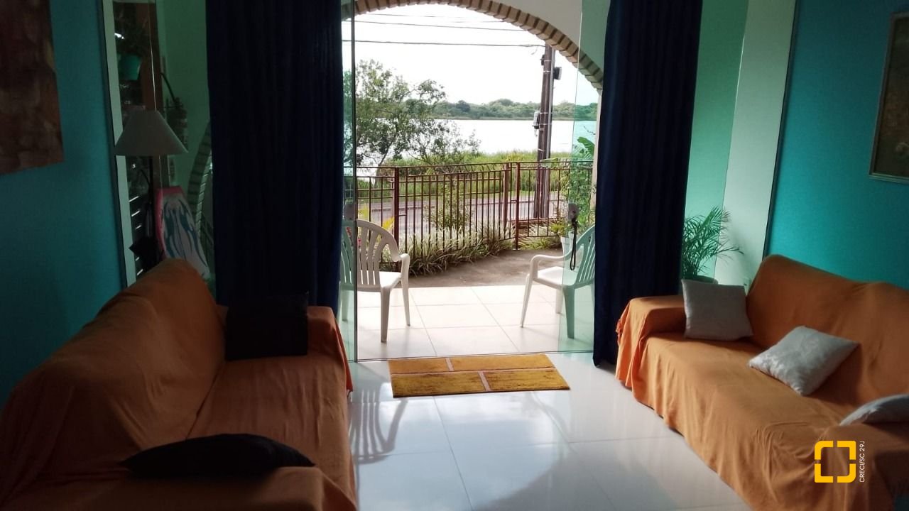 Apartamento com 490m², 6 quartos (sendo 1 suíte), 4 garagens, no bairro Campeche em Florianópolis
