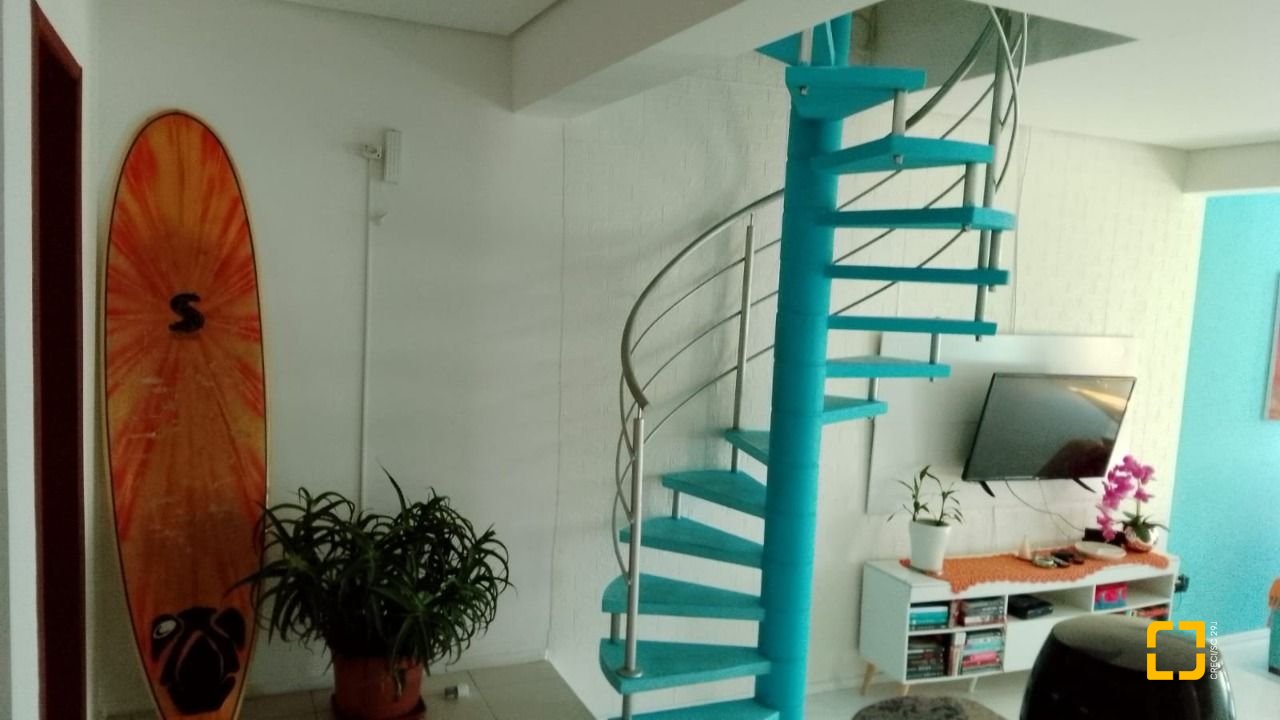 Apartamento com 490m², 6 quartos (sendo 1 suíte), 4 garagens, no bairro Campeche em Florianópolis
