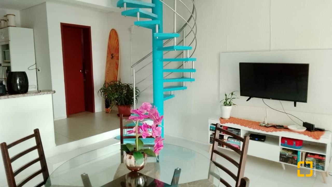 Apartamento com 490m², 6 quartos (sendo 1 suíte), 4 garagens, no bairro Campeche em Florianópolis
