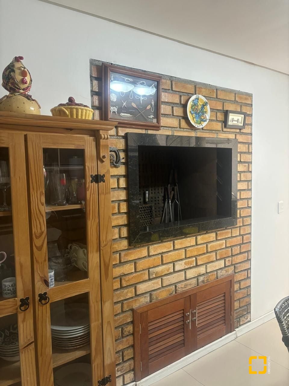 Apartamento com 490m², 6 quartos (sendo 1 suíte), 4 garagens, no bairro Campeche em Florianópolis