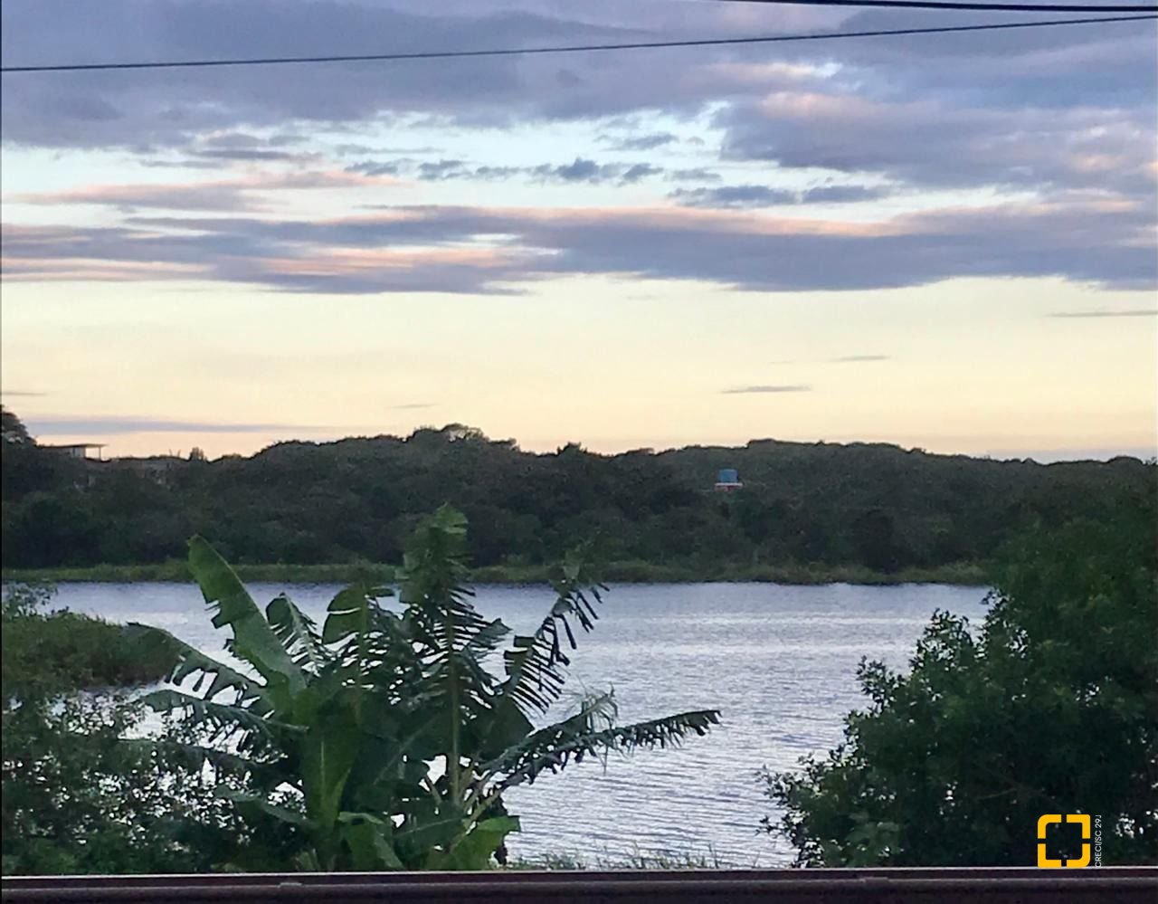 Apartamento com 490m², 6 quartos (sendo 1 suíte), 4 garagens, no bairro Campeche em Florianópolis