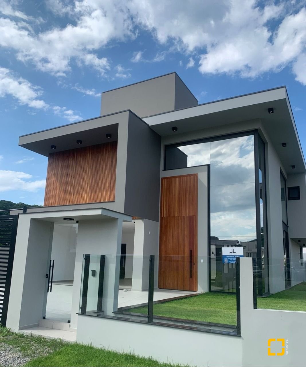 Casa com 311m², no bairro Rio Tavares em Florianópolis