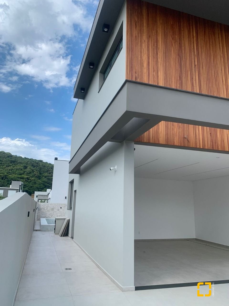 Casa com 311m², no bairro Rio Tavares em Florianópolis