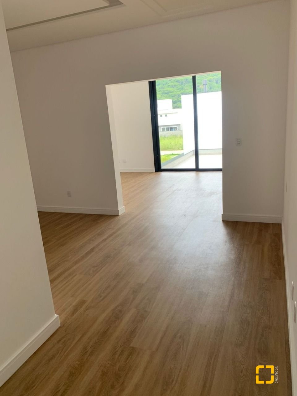 Casa com 311m², no bairro Rio Tavares em Florianópolis
