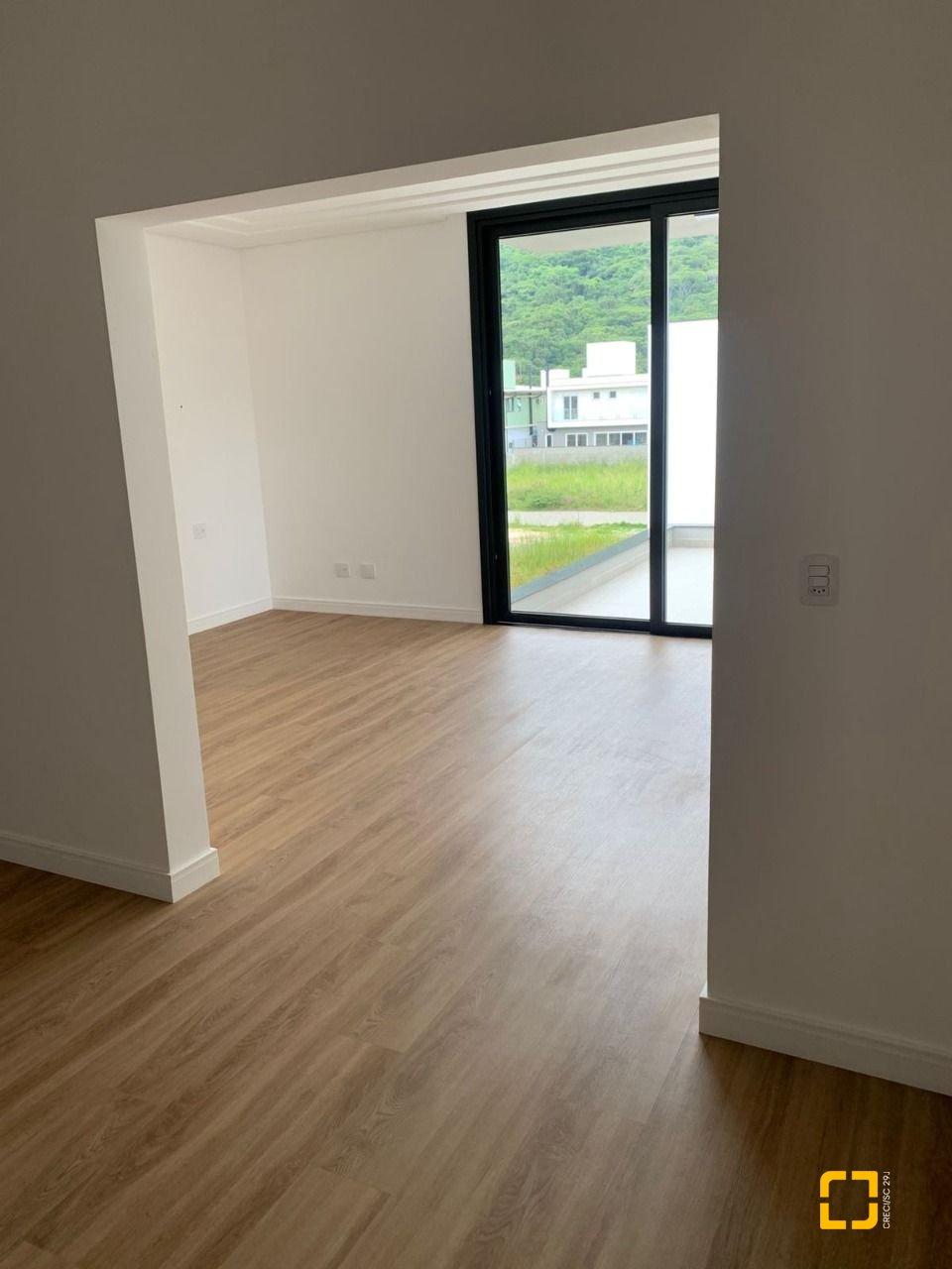 Casa com 311m², no bairro Rio Tavares em Florianópolis