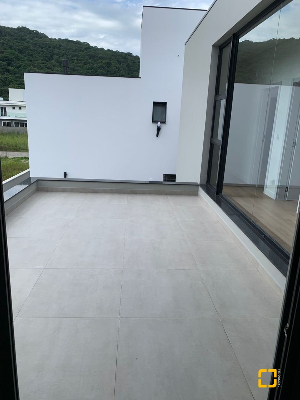 Casa com 311m², no bairro Rio Tavares em Florianópolis