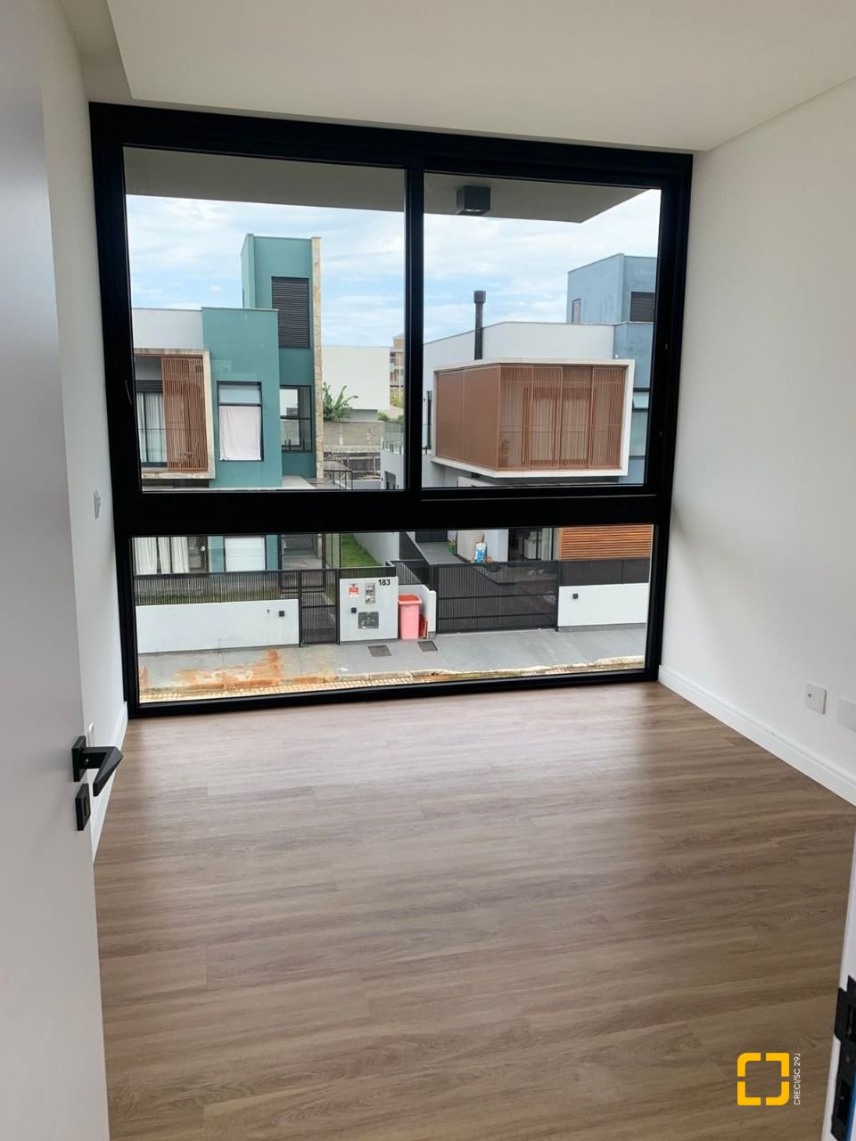 Casa com 311m², no bairro Rio Tavares em Florianópolis