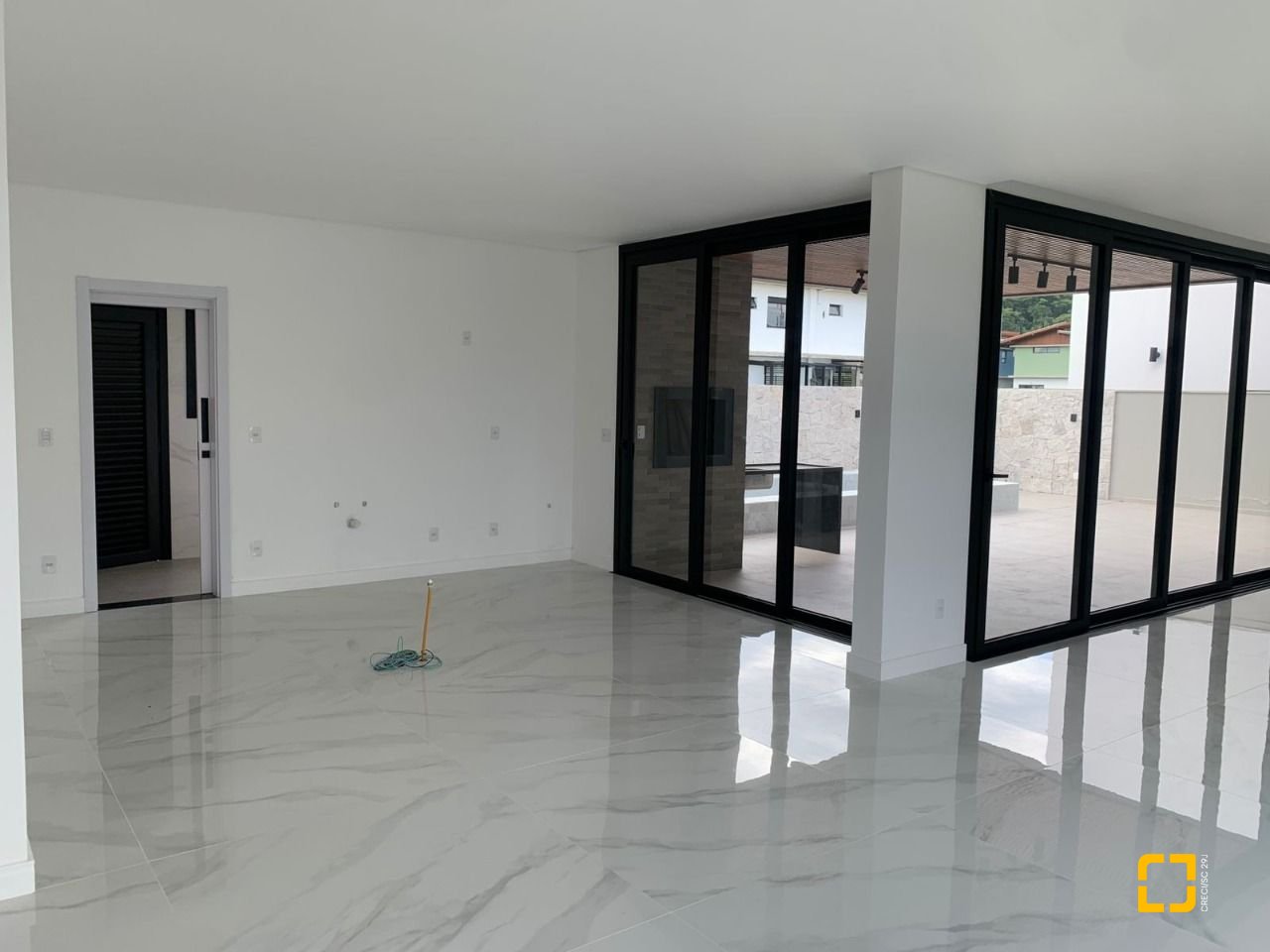 Casa com 311m², no bairro Rio Tavares em Florianópolis