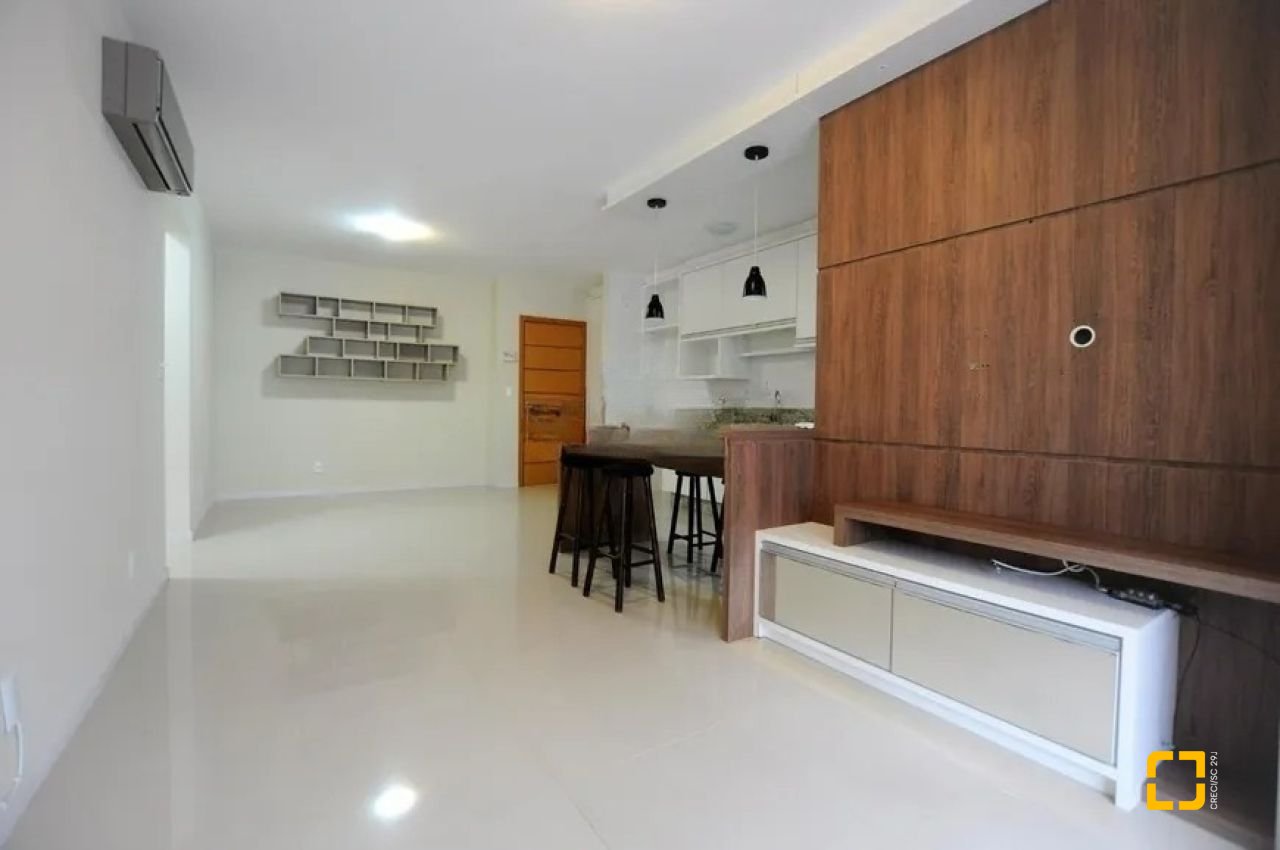 Apartamento com 87m², 3 quartos (sendo 1 suíte), 2 garagens, no bairro Campeche em Florianópolis