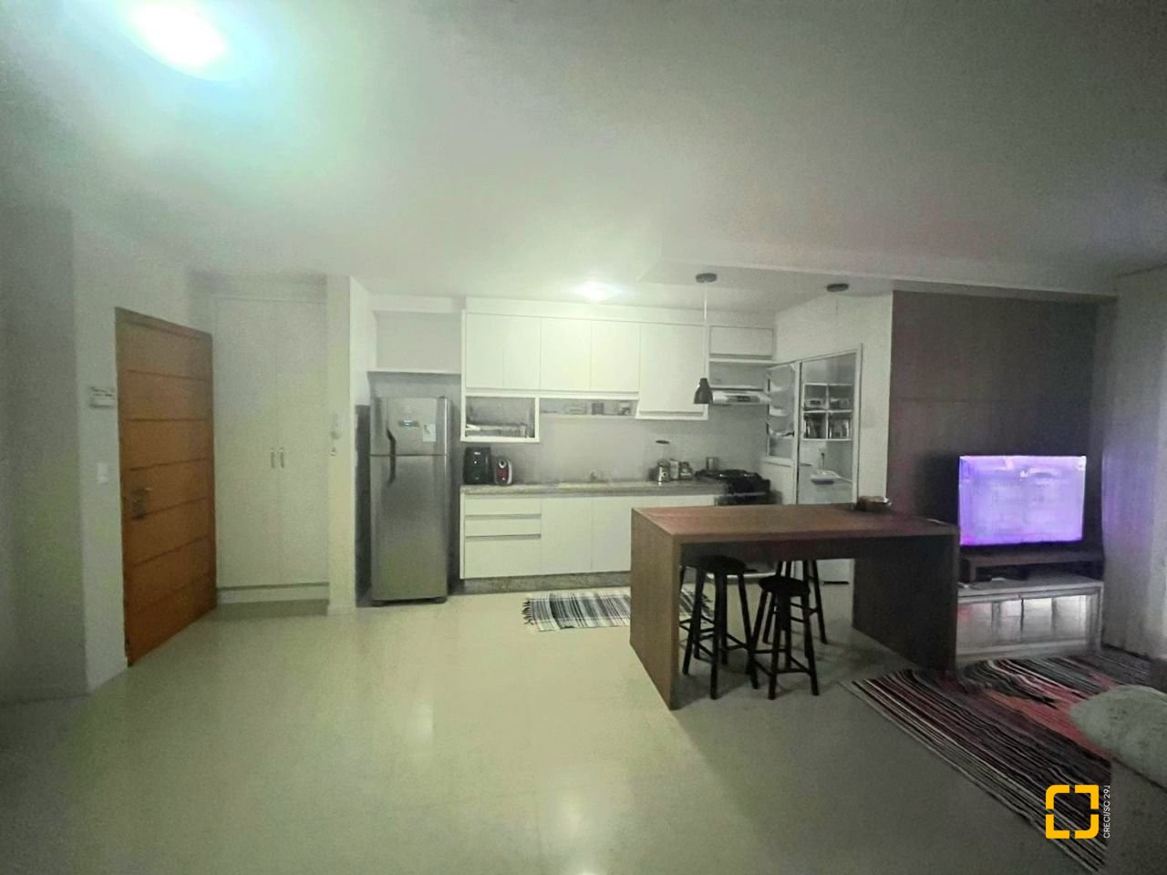 Apartamento com 87m², 3 quartos (sendo 1 suíte), 2 garagens, no bairro Campeche em Florianópolis