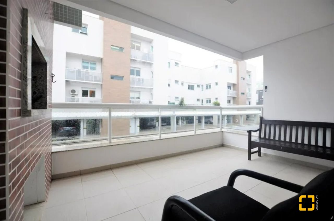 Apartamento com 87m², 3 quartos (sendo 1 suíte), 2 garagens, no bairro Campeche em Florianópolis