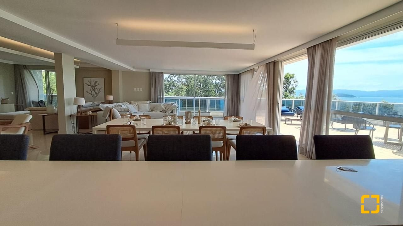 Cobertura com 316m², 4 quartos (sendo 4 suítes), 3 garagens, no bairro Cachoeira do Bom Jesus em Florianópolis