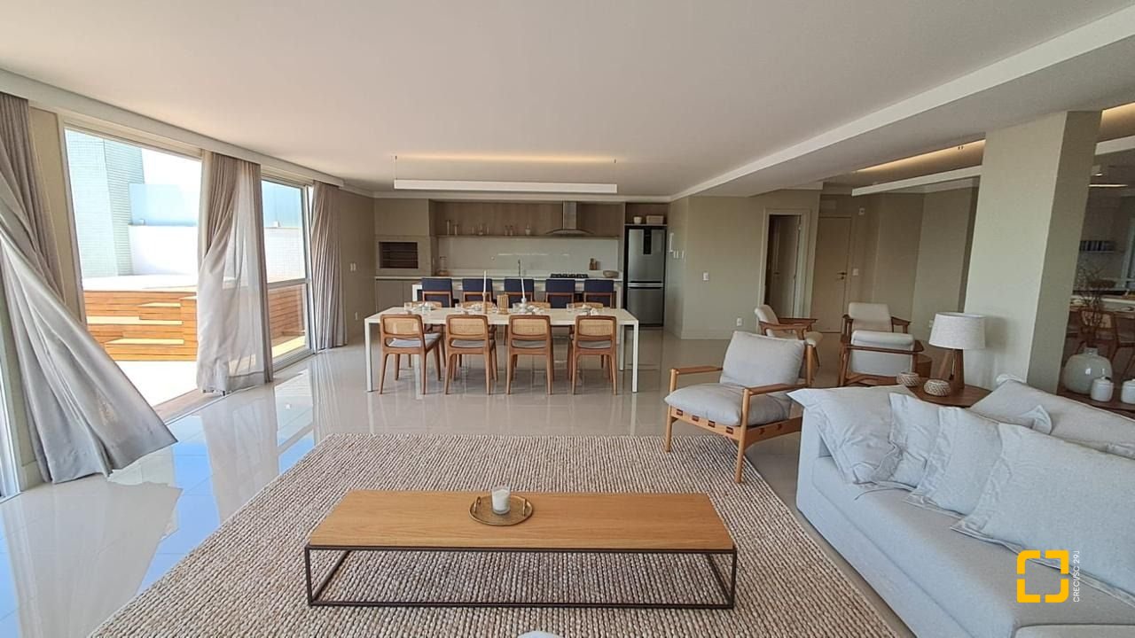 Cobertura com 316m², 4 quartos (sendo 4 suítes), 3 garagens, no bairro Cachoeira do Bom Jesus em Florianópolis