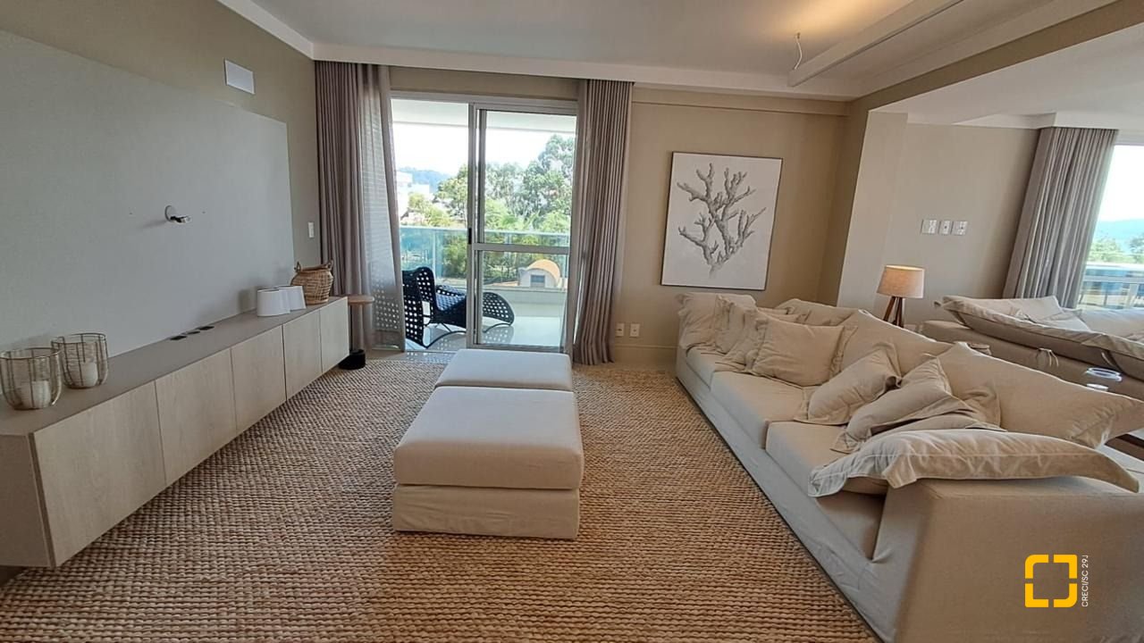 Cobertura com 316m², 4 quartos (sendo 4 suítes), 3 garagens, no bairro Cachoeira do Bom Jesus em Florianópolis