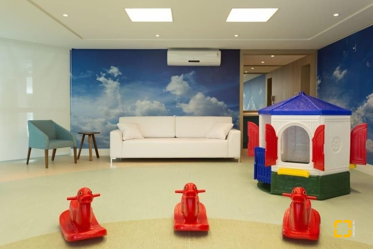 Apartamento com 128m², 6 quartos (sendo 3 suítes), 2 garagens, no bairro Cachoeira do Bom Jesus em Florianópolis