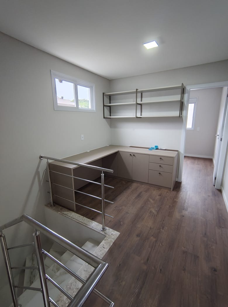 Casa com 130m², 6 quartos (sendo 3 suítes), 1 garagem, no bairro Santo Antônio de Lisboa em Florianópolis