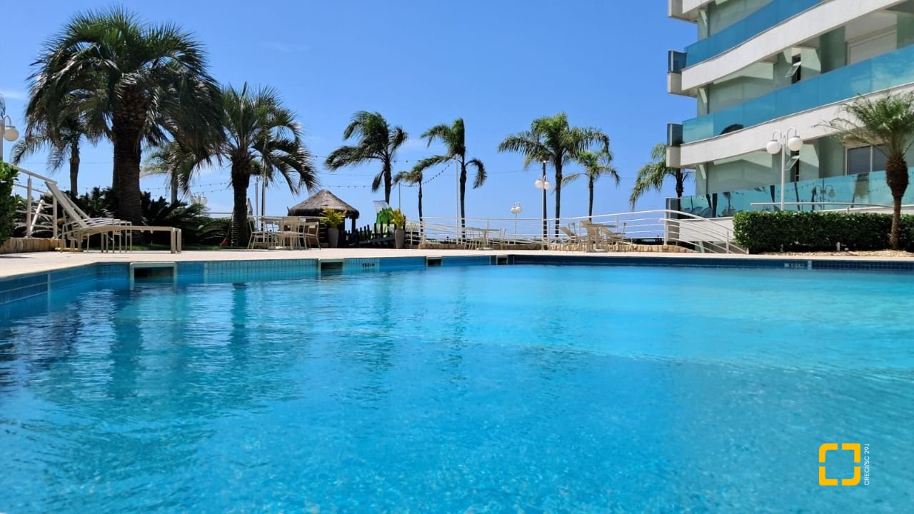 Apartamento com 137m², 7 quartos (sendo 3 suítes), 2 garagens, no bairro Cachoeira do Bom Jesus em Florianópolis