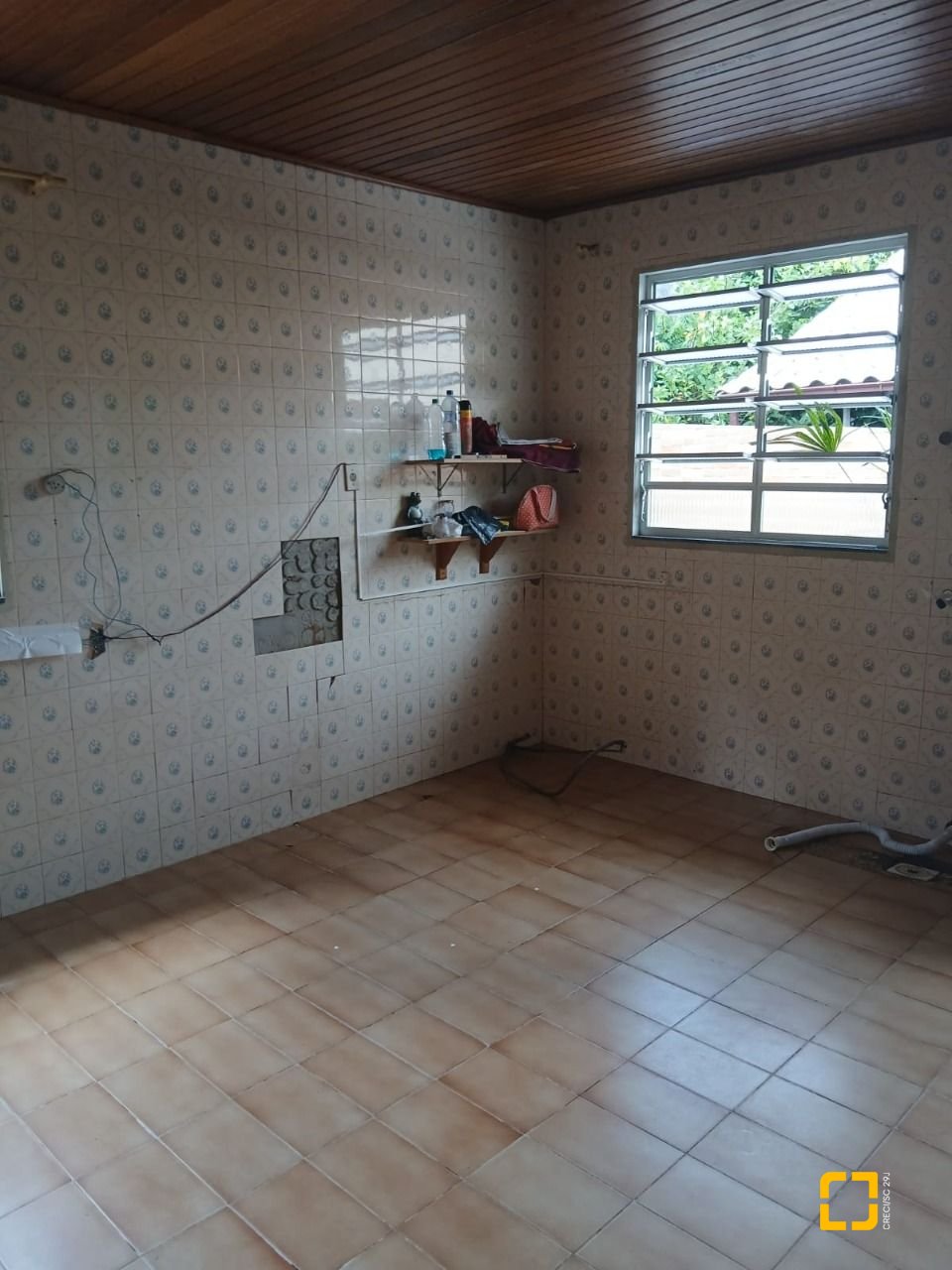 Casa com 246m², 3 quartos, 4 garagens, no bairro Saco dos Limões em Florianópolis