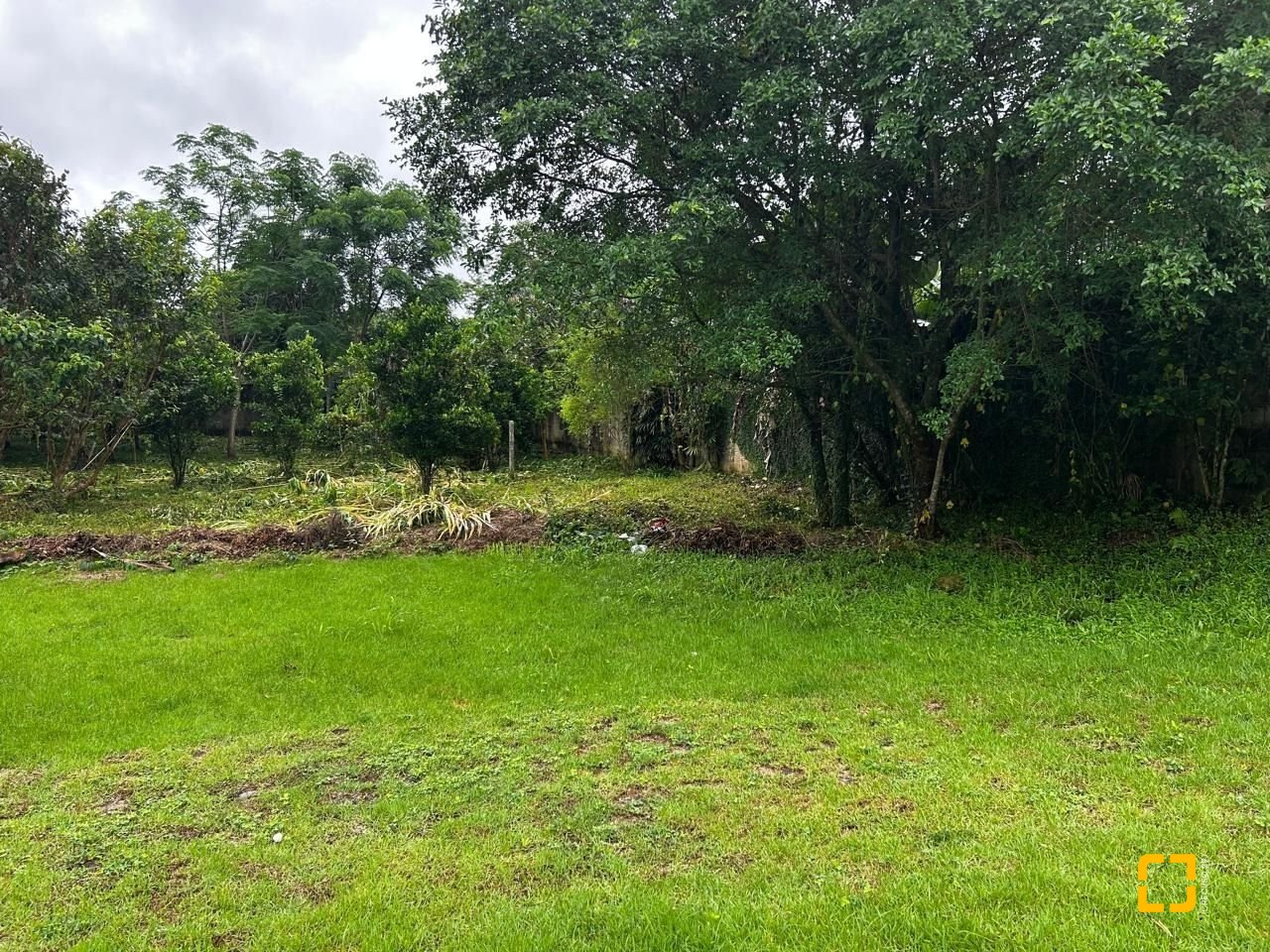 Terreno com 2327m², no bairro Sul do Rio em Santo Amaro da Imperatriz
