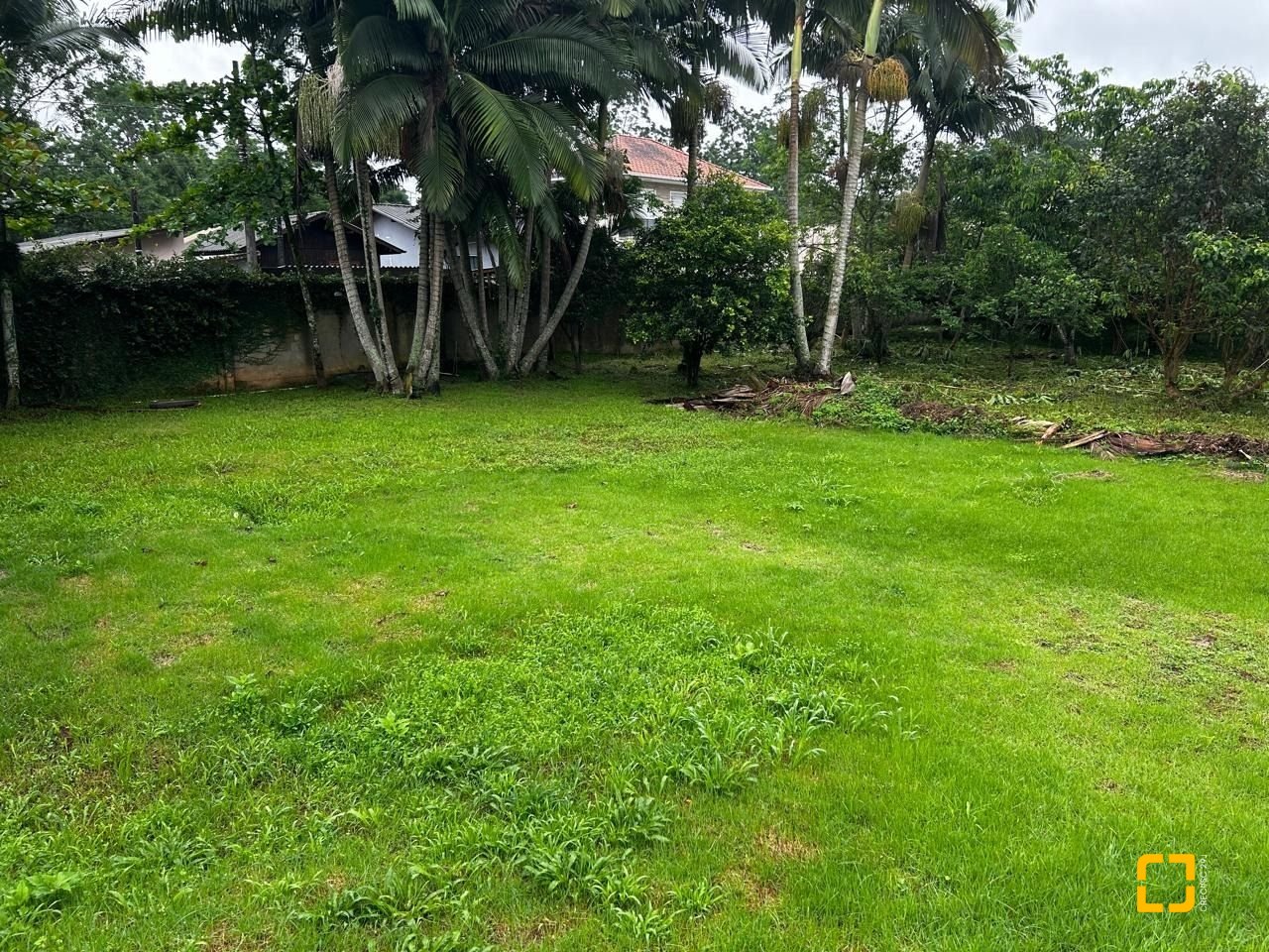 Terreno com 2327m², no bairro Sul do Rio em Santo Amaro da Imperatriz