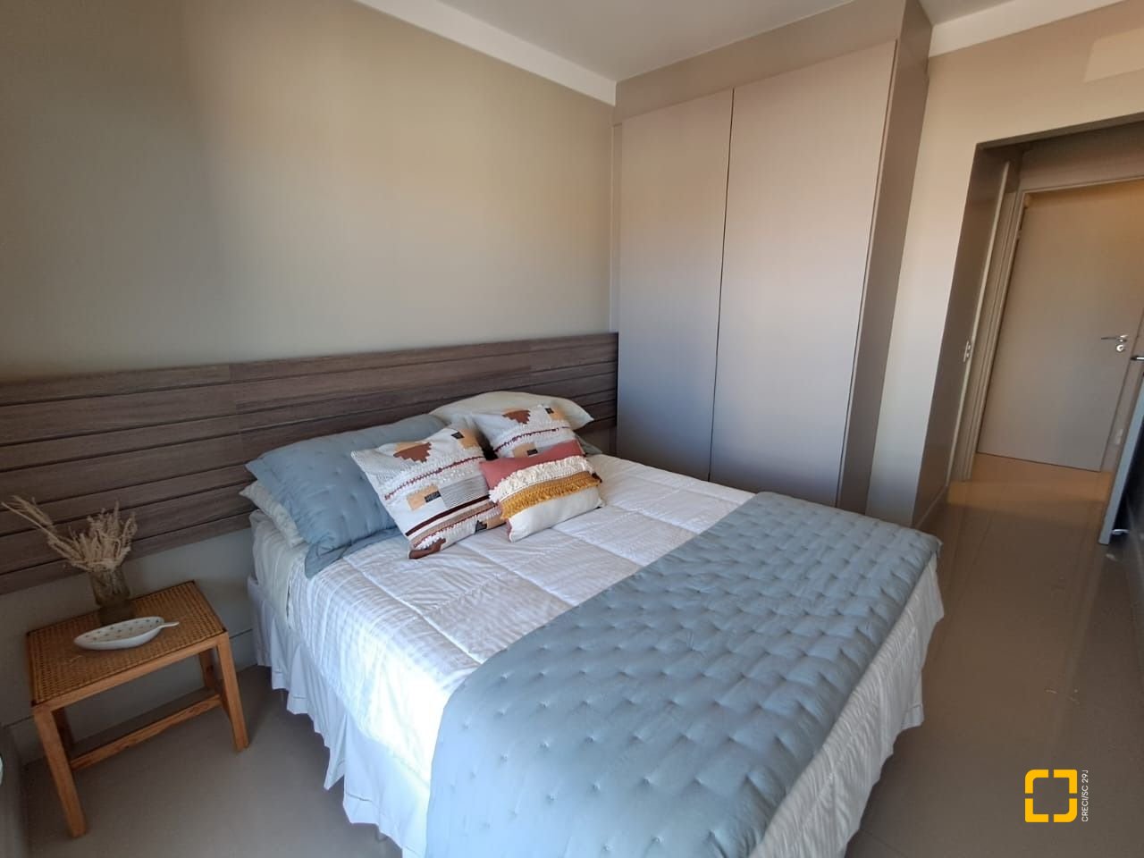 Cobertura com 246m², 7 quartos (sendo 3 suítes), 3 garagens, no bairro Cachoeira do Bom Jesus em Florianópolis