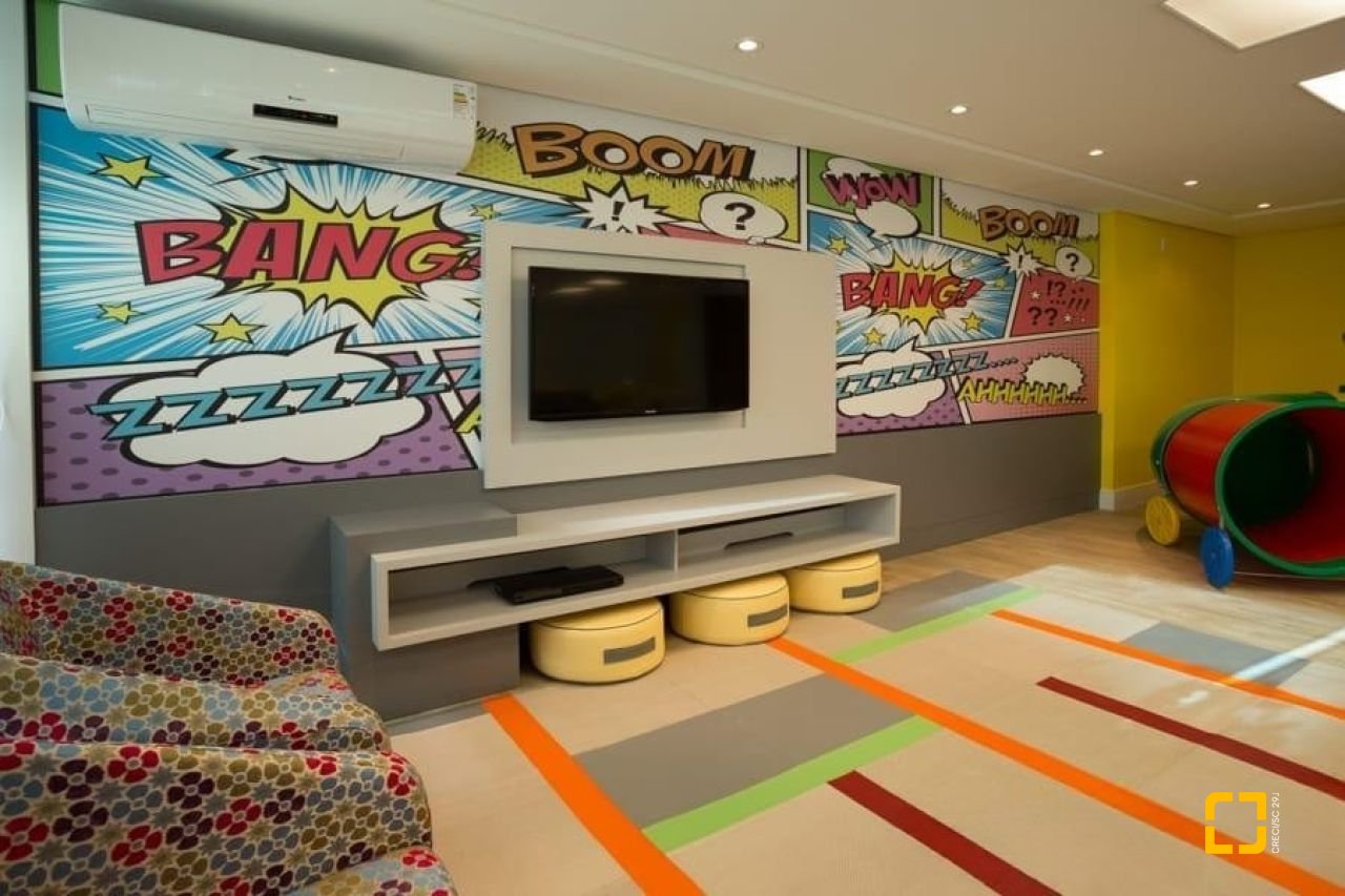 Cobertura com 246m², 7 quartos (sendo 3 suítes), 3 garagens, no bairro Cachoeira do Bom Jesus em Florianópolis
