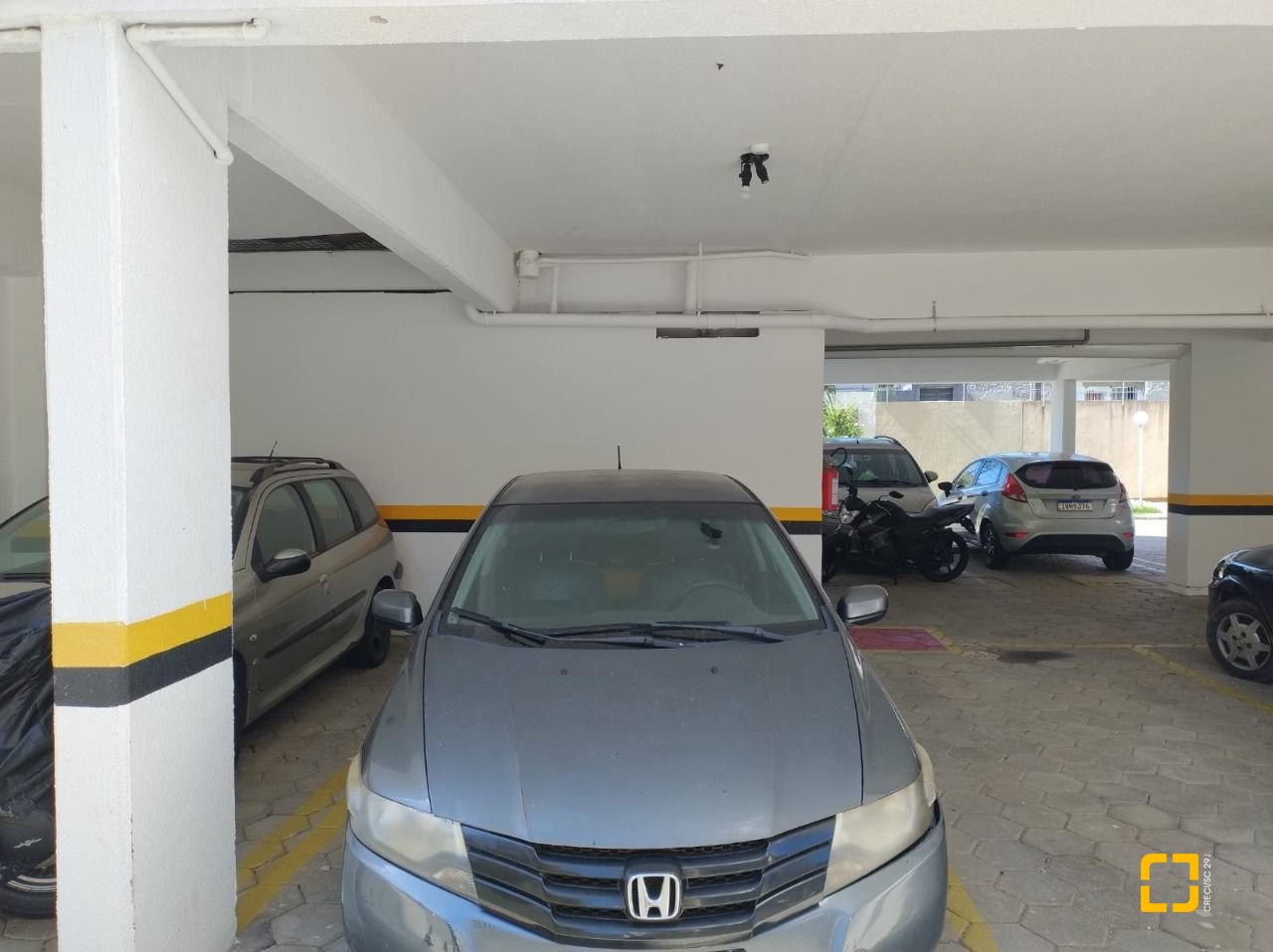 Apartamento com 72m², 2 quartos, 1 garagem, no bairro Real Parque em São José
