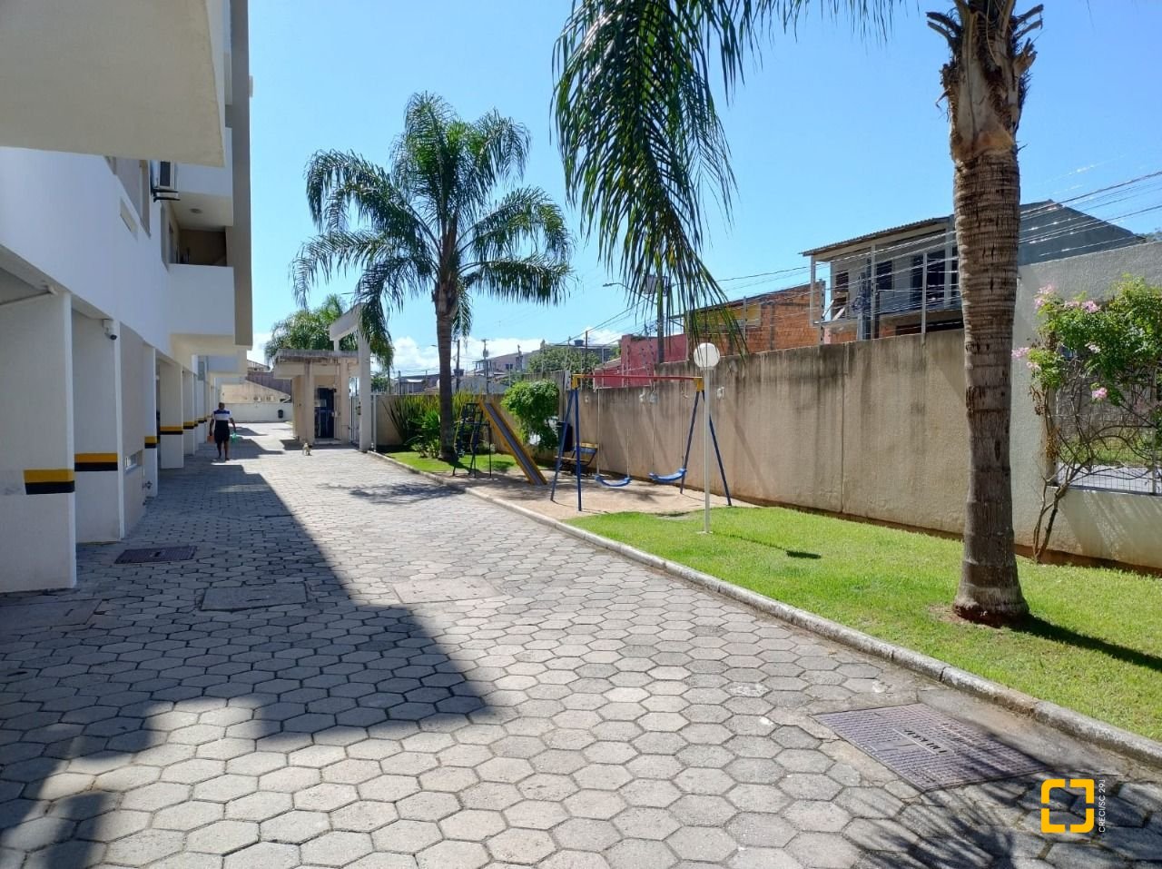 Apartamento com 72m², 2 quartos, 1 garagem, no bairro Real Parque em São José