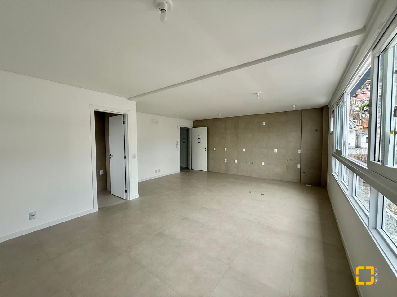 Studio com 40m², 1 quarto, 1 garagem, no bairro Centro em Florianópolis