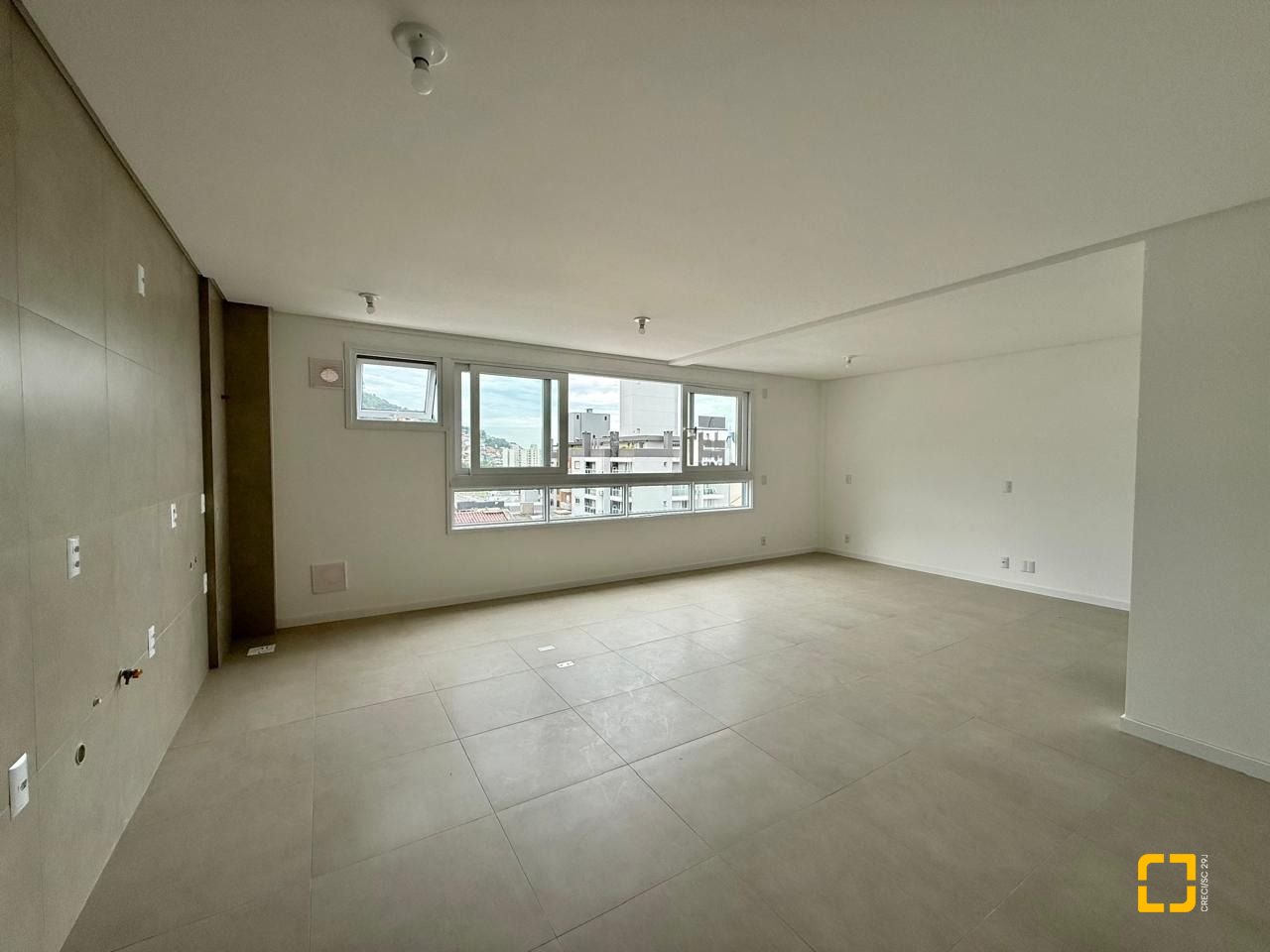 Studio com 40m², 1 quarto, 1 garagem, no bairro Centro em Florianópolis