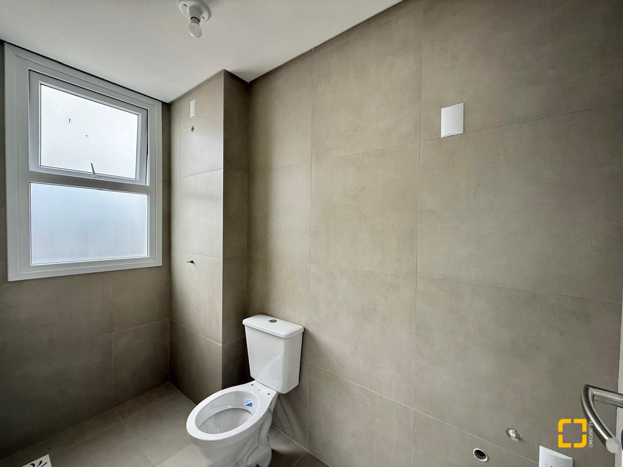 Studio com 40m², 1 quarto, 1 garagem, no bairro Centro em Florianópolis