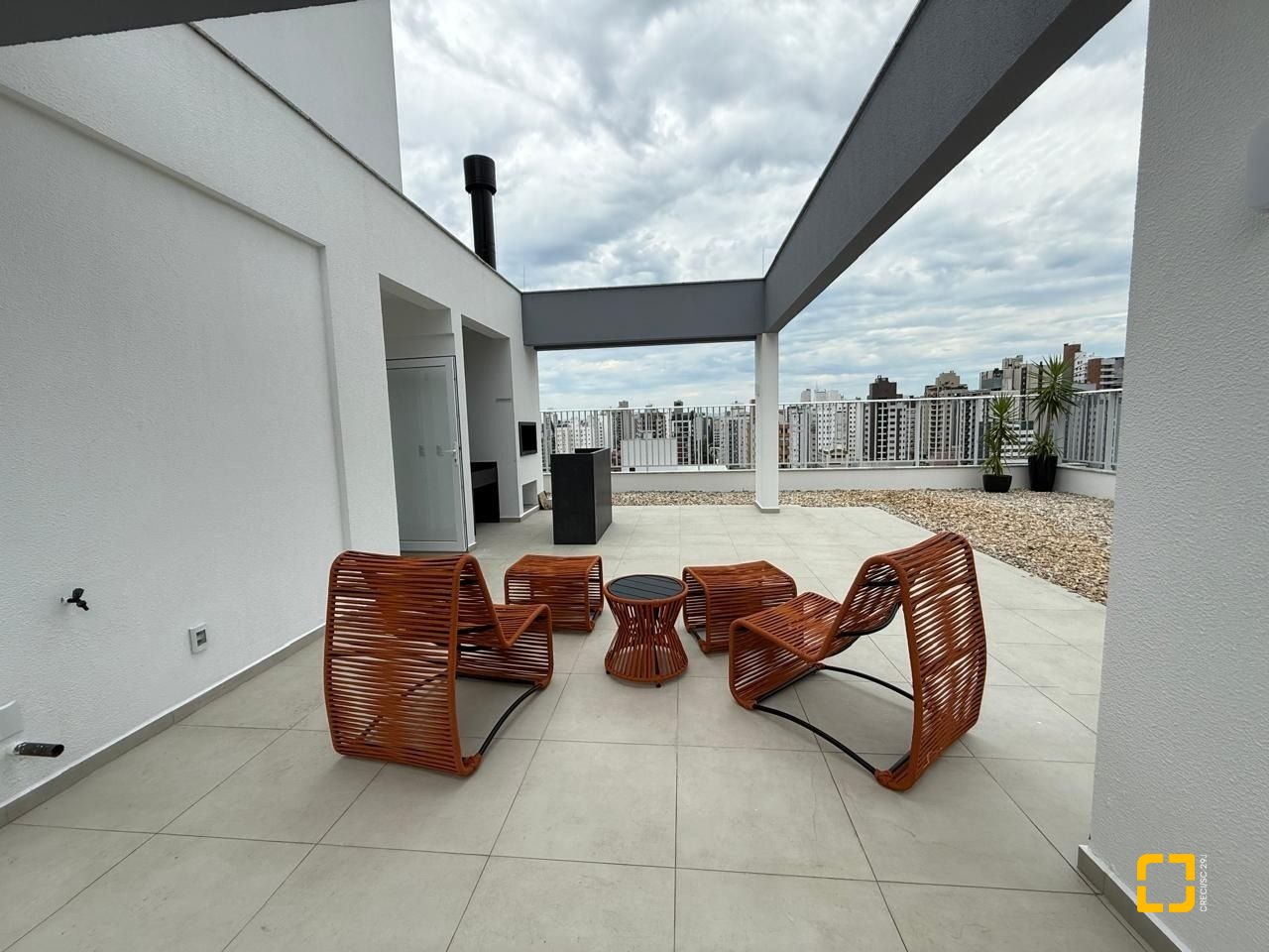 Studio com 40m², 1 quarto, 1 garagem, no bairro Centro em Florianópolis
