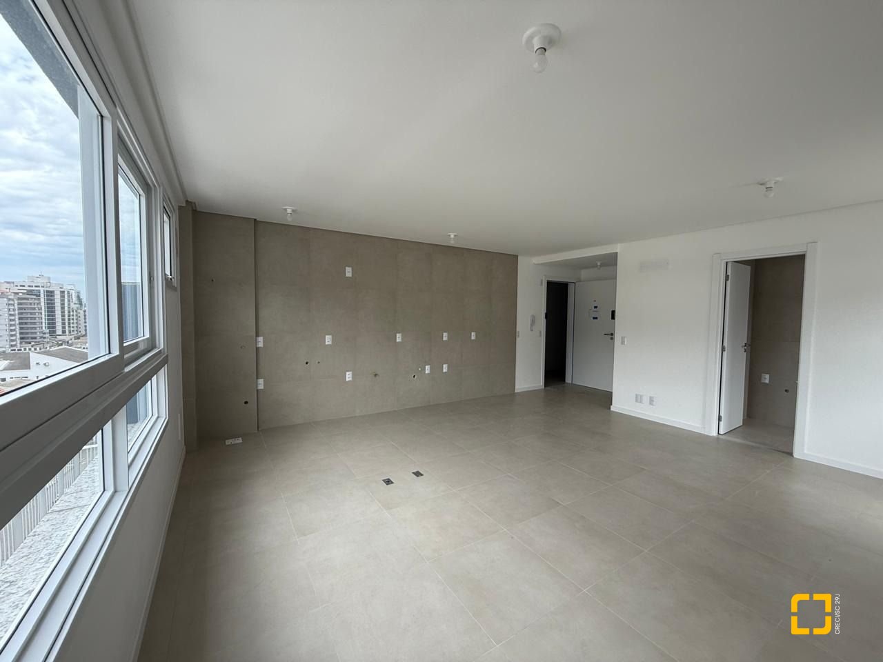 Studio com 38m², 1 quarto, 1 garagem, no bairro Centro em Florianópolis