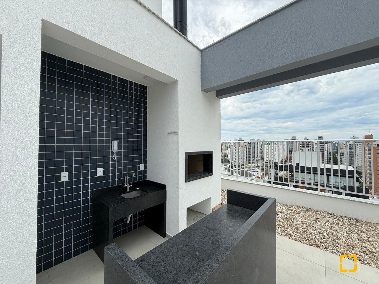 Studio com 38m², 1 quarto, 1 garagem, no bairro Centro em Florianópolis