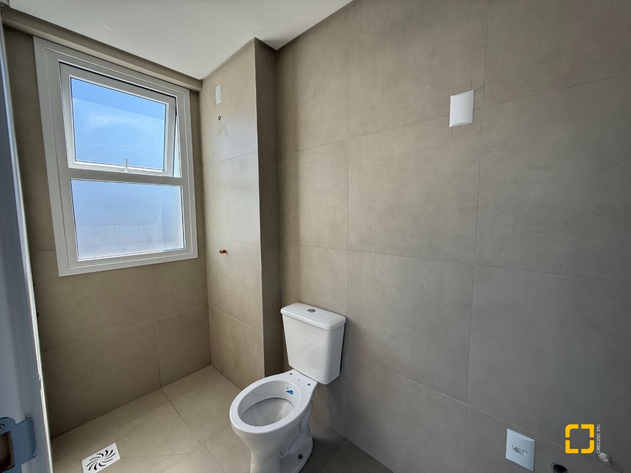Studio com 58m², 1 quarto, 1 garagem, no bairro Centro em Florianópolis