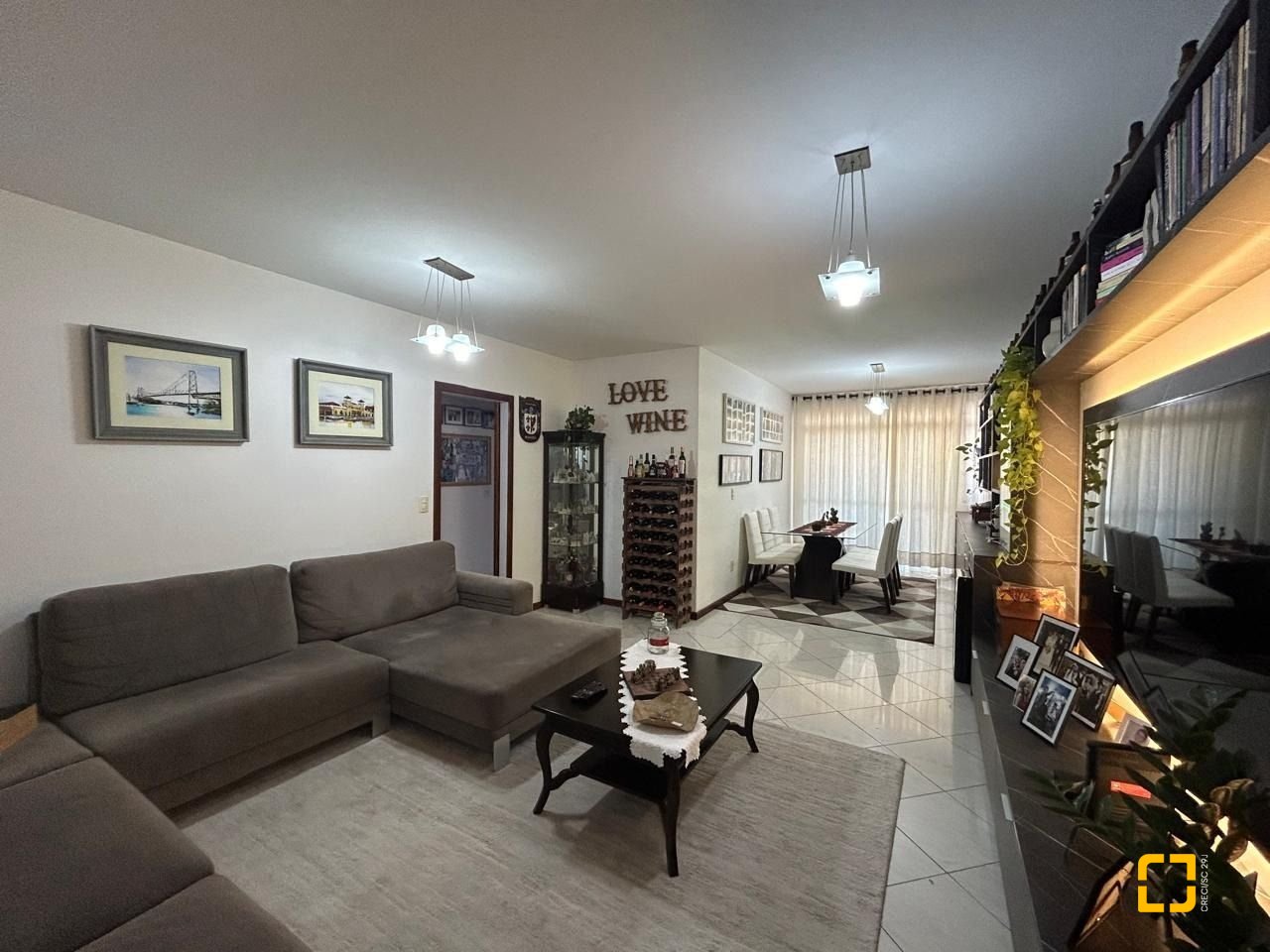 Apartamento com 138m², 4 quartos (sendo 1 suíte), 1 garagem, no bairro Kobrasol em São José