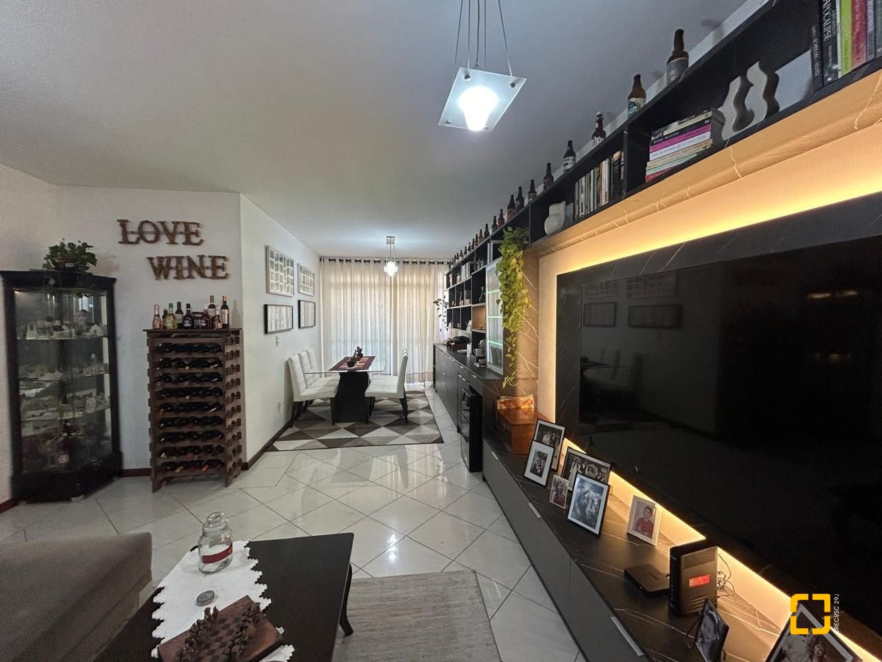 Apartamento com 138m², 4 quartos (sendo 1 suíte), 1 garagem, no bairro Kobrasol em São José