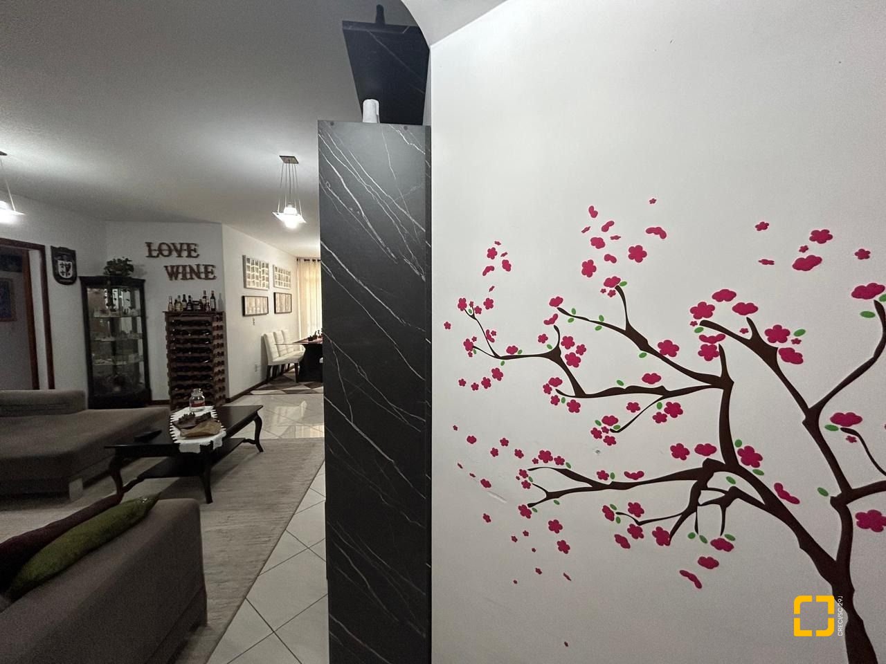 Apartamento com 138m², 4 quartos (sendo 1 suíte), 1 garagem, no bairro Kobrasol em São José
