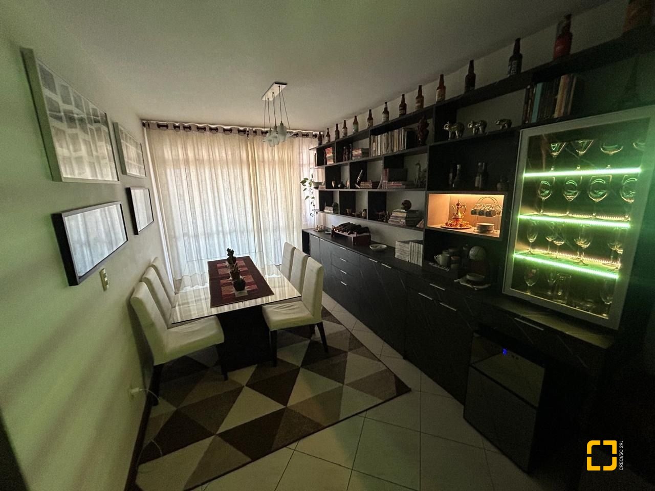 Apartamento com 138m², 4 quartos (sendo 1 suíte), 1 garagem, no bairro Kobrasol em São José