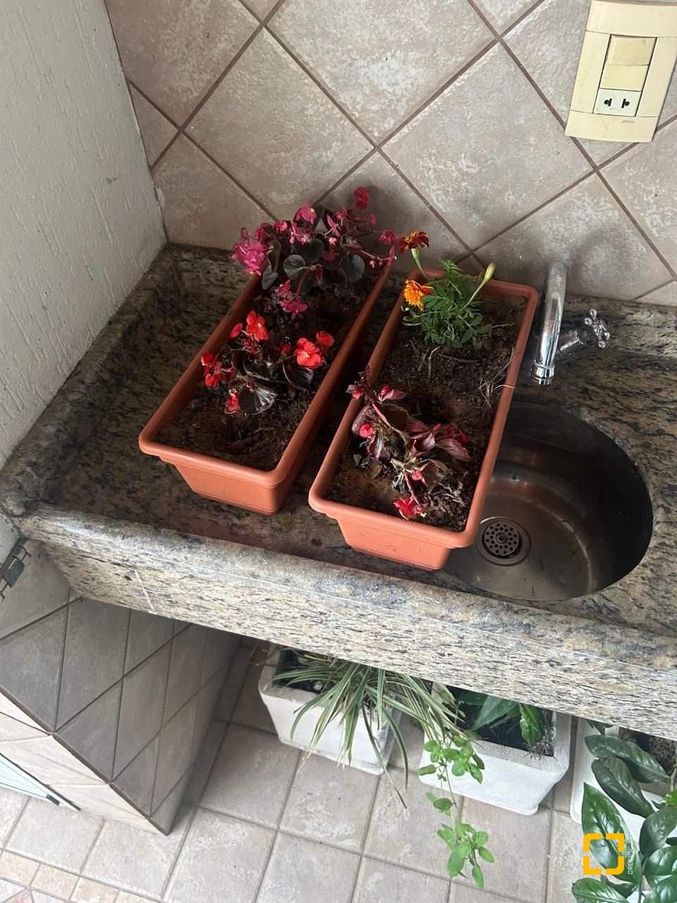 Apartamento com 138m², 4 quartos (sendo 1 suíte), 1 garagem, no bairro Kobrasol em São José